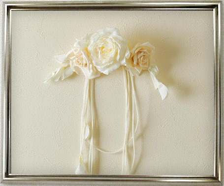 バックコサージュ